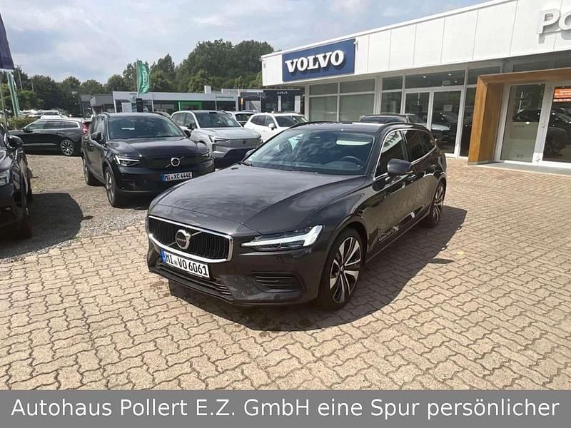 Platinum grey / metallic Gebraucht 2025 Volvo V60 Core Kombi | 45.800 € (Teuer) - Bild 1/4