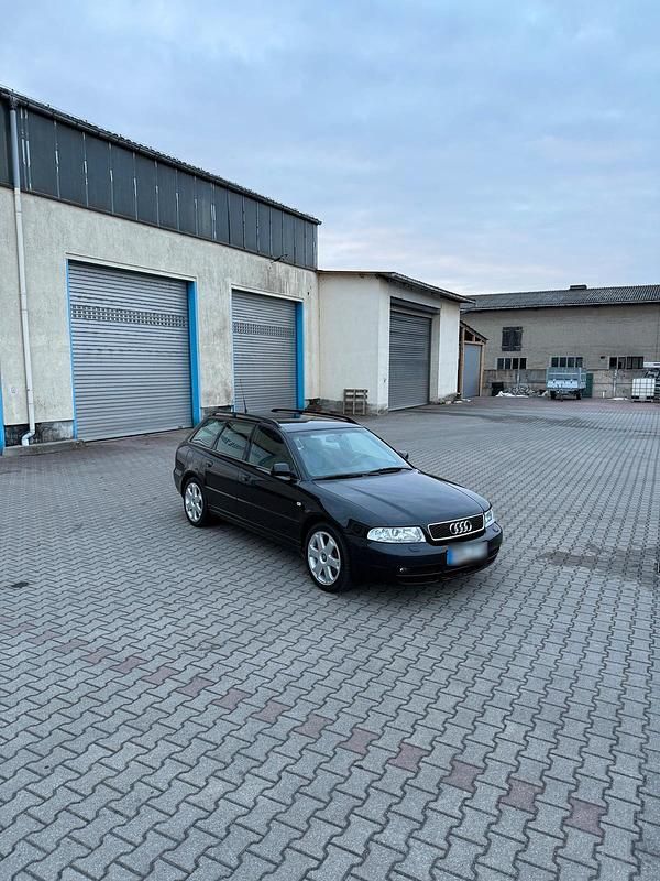 Gebraucht Audi S4 265 PS (194 kW) 2000 Schwarz Kombi
