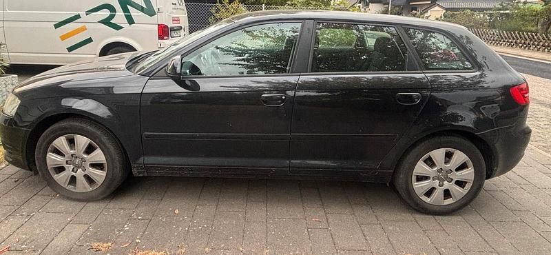 Schwarz Gebraucht 2008 Audi A3 Sportback Ambiente Kombi | 3.799 € (Fairer Preis) - Bild 1/4