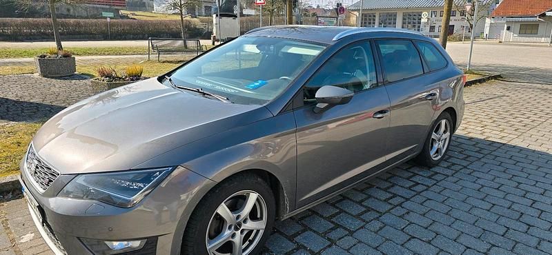 Gebraucht Seat Leon FR 150 PS (110 kW) 2015 Grau Kombi