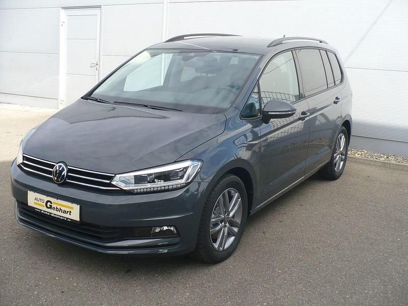 Neu VW Touran 150 PS (110 kW) 2026 Grau Van / Kleinbus