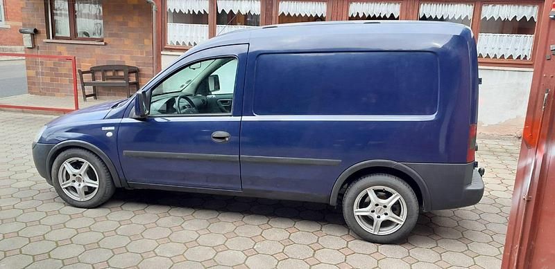 Gebraucht Opel Combo 101 PS (74 kW) 2006 Blau Kombi