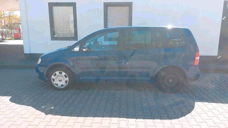 Gebraucht VW Touran 120 PS (88 kW) 2003 Blau Van / Kleinbus