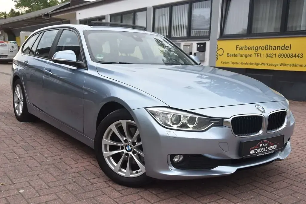 Gebraucht BMW 320 Comfort Edition 184 PS (135 kW) 2013 Blau Kombi