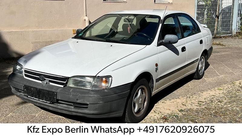 Weiß Gebraucht 1994 Toyota Carina XLi Limousine | 2.500 € - Bild 1/4