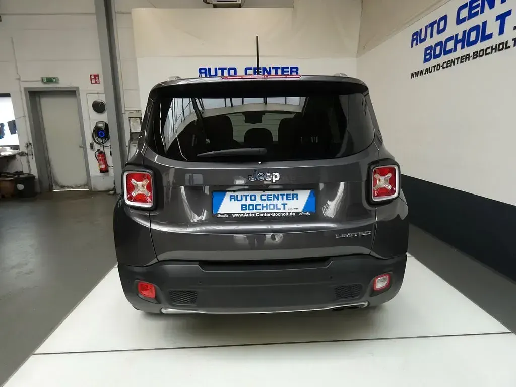 Gebraucht Jeep Renegade Limited 140 PS (102 kW) 2018 Grau SUV