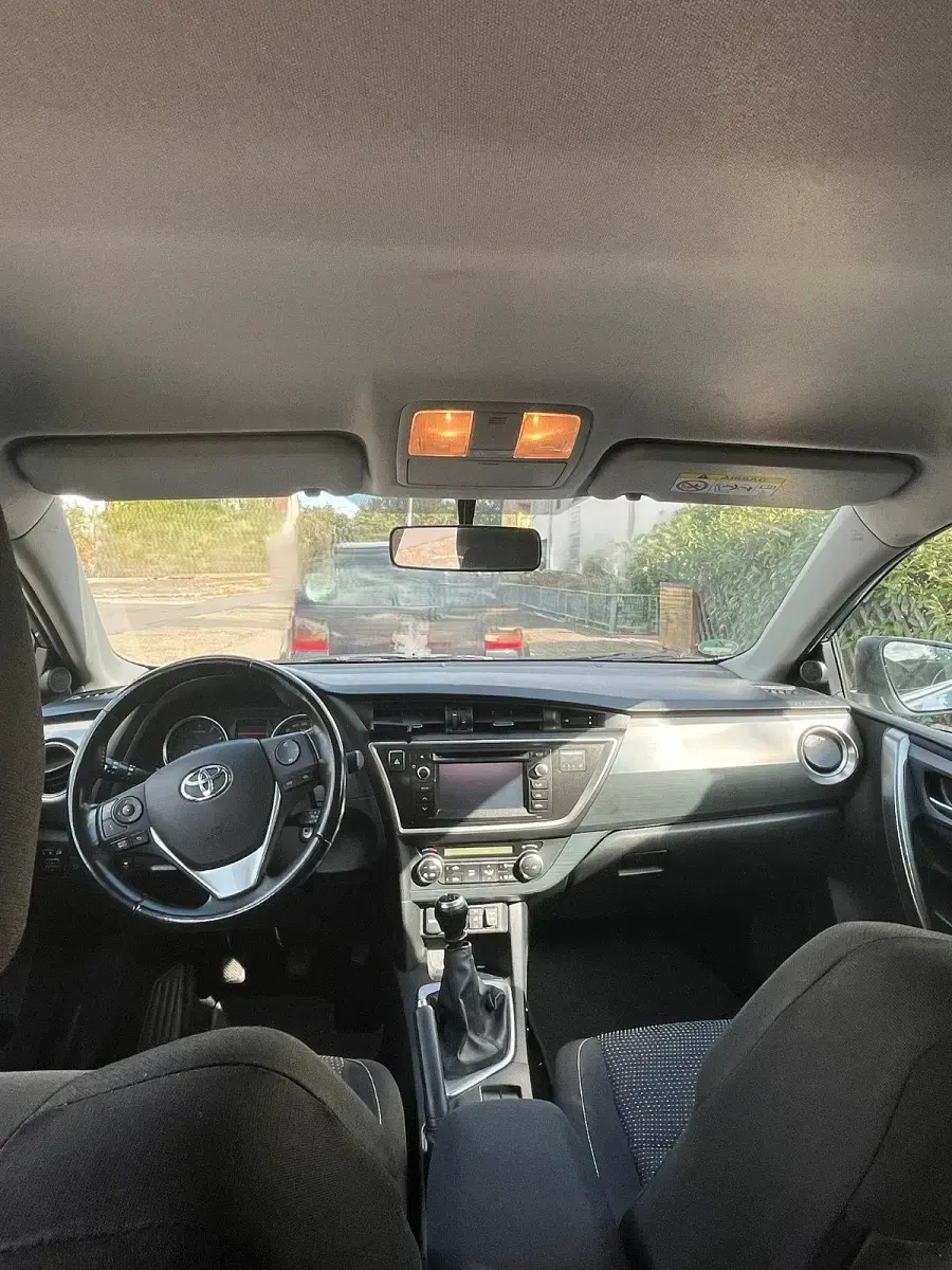 Gebraucht Toyota Auris Edition 132 PS (97 kW) 2013 Blau Kombi