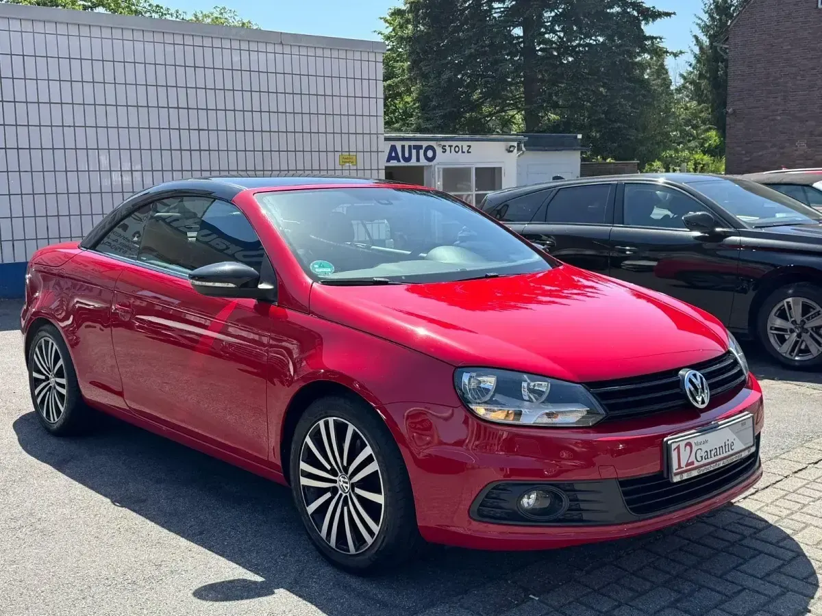 Gebraucht VW Eos 160 PS (117 kW) 2012 Rot Cabrio
