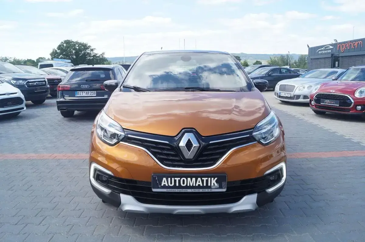Gebraucht Renault Captur Intens 150 PS (110 kW) 2019 Orange epy+schwarz gne SUV