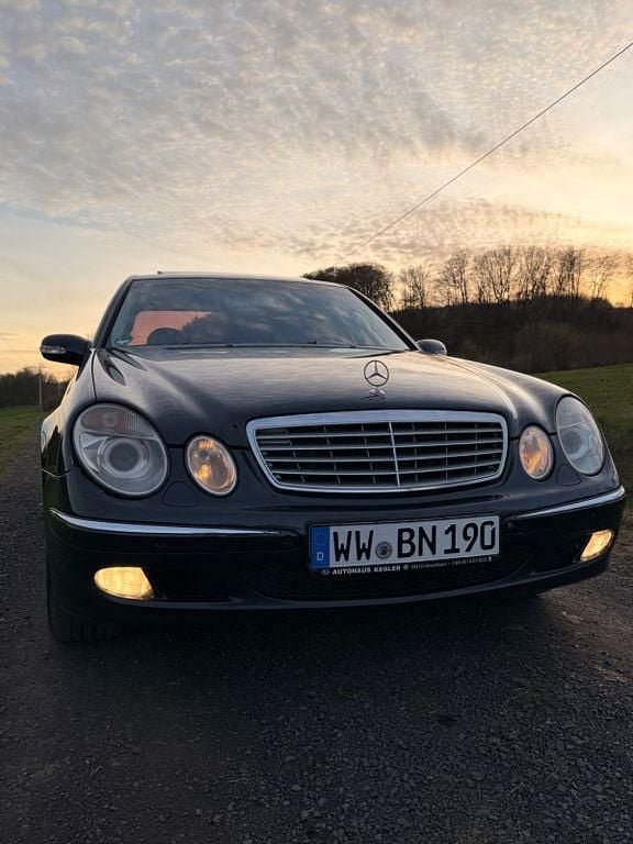 Gebraucht Mercedes E320 Elegance 204 PS (150 kW) 2005 Schwarz Limousine
