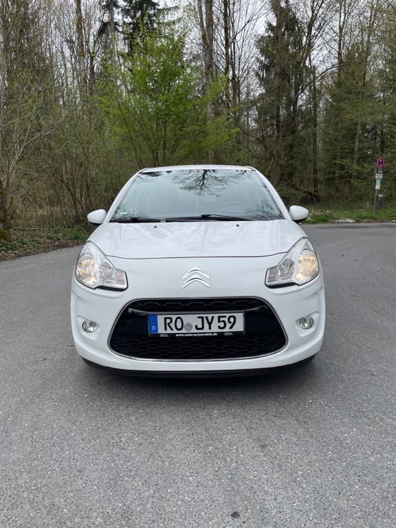 Weiß Gebraucht 2011 Citroën C3 Exclusive Kleinwagen | 4.200 € (Fairer Preis) - Bild 1/4