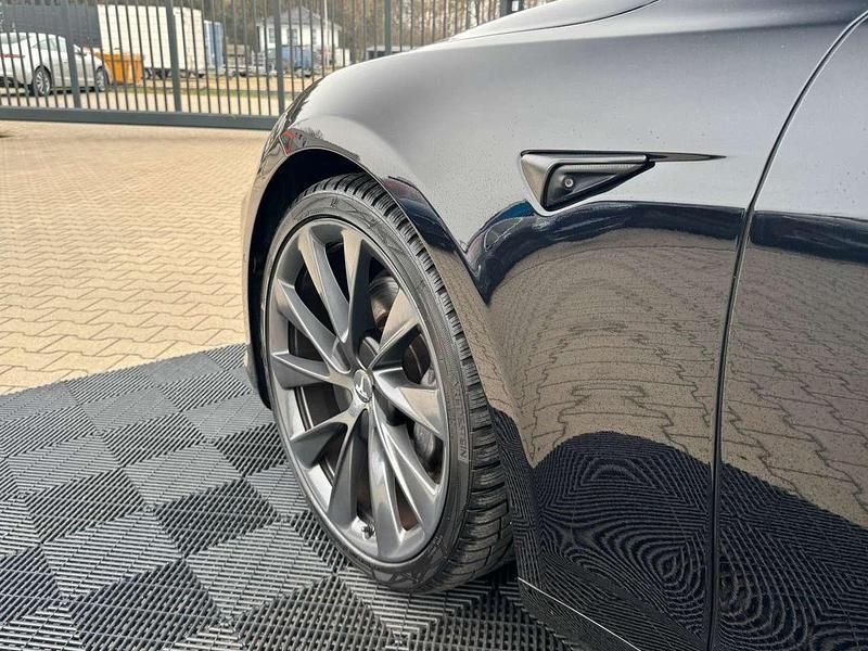 Gebraucht Tesla Model S 386 kW (525 PS) 2018 Obsidian black metallic Kleinwagen
