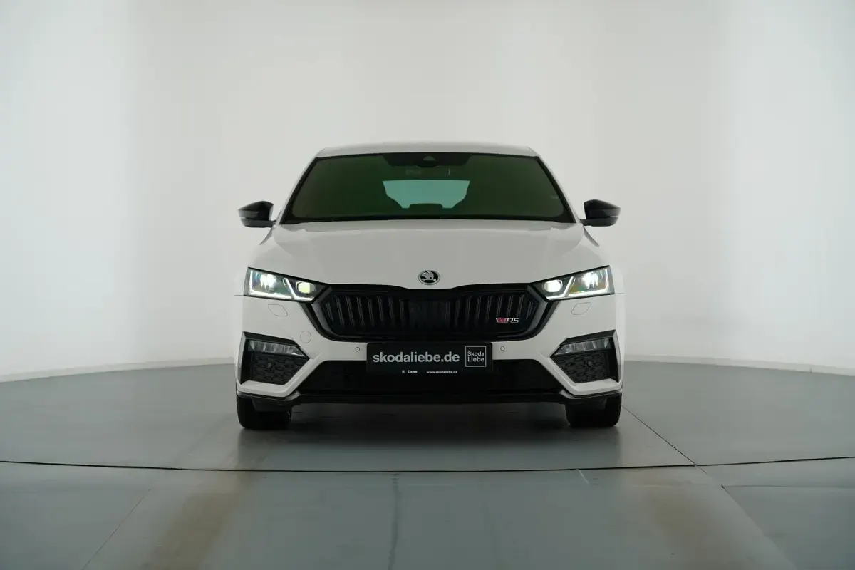Gebraucht Skoda Octavia RS 245 PS (180 kW) 2022 Candyweiss Limousine