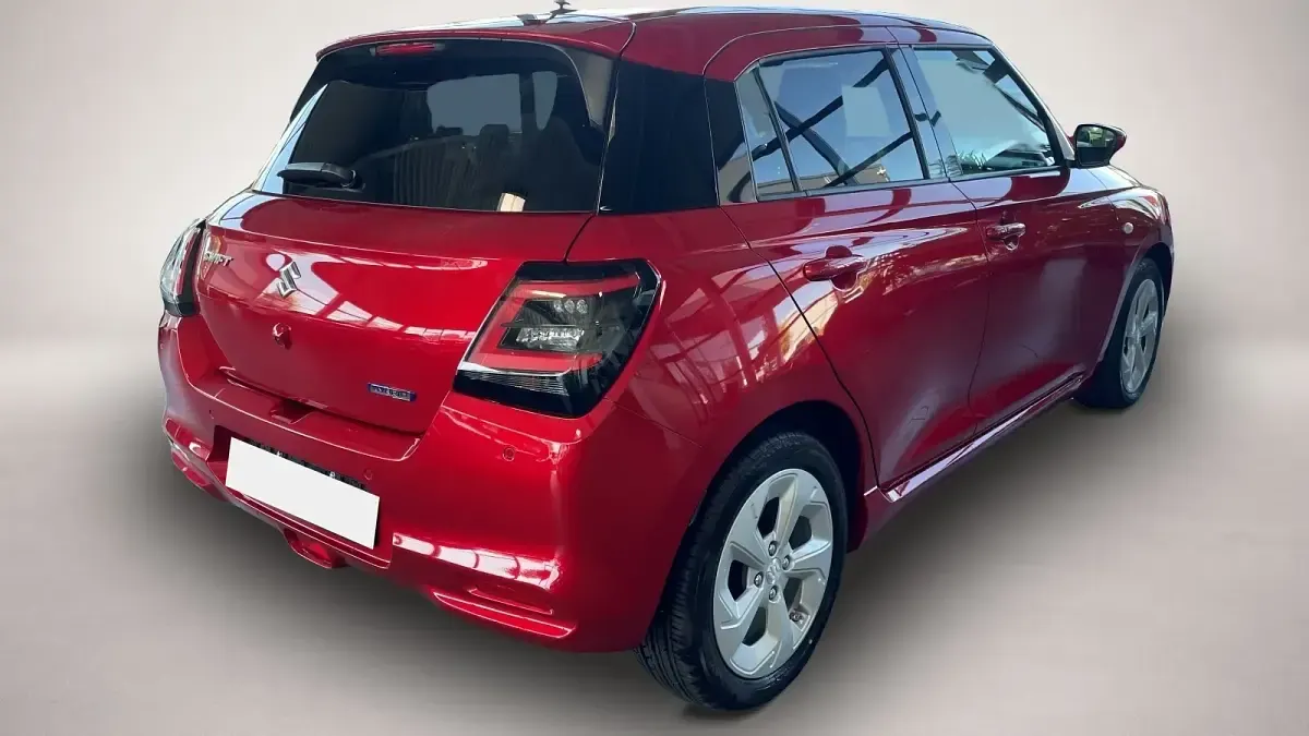 Gebraucht Suzuki Swift Comfort 83 PS (61 kW) 2025 Rot Kleinwagen