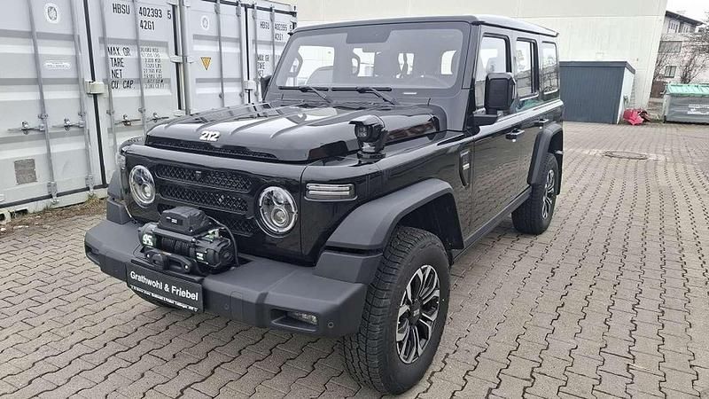 Neu BAW 212 166 PS (122 kW) 2026 Schwarz SUV