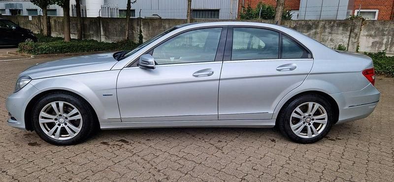 Silber Gebraucht 2012 Mercedes C250 SUV | 8.990 € (Guter Preis) - Bild 1/4
