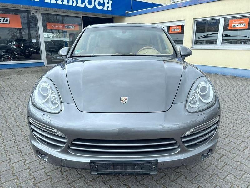 Gebraucht Porsche Cayenne 239 PS (175 kW) 2011 Grau SUV