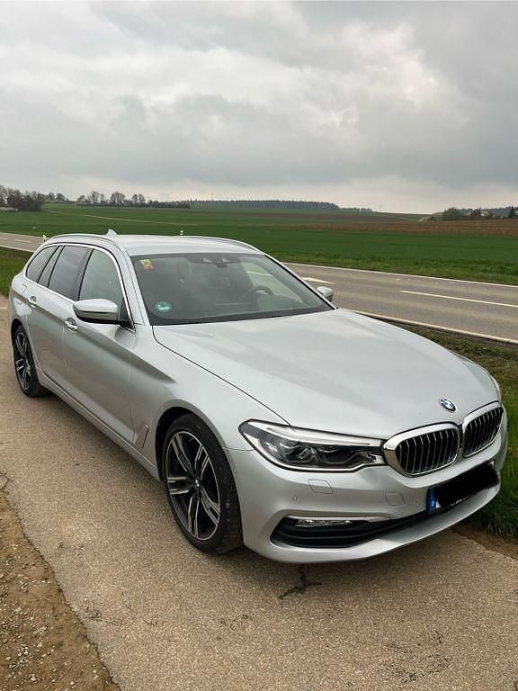 Gebraucht BMW 520 190 PS (139 kW) 2017 Silber Kombi