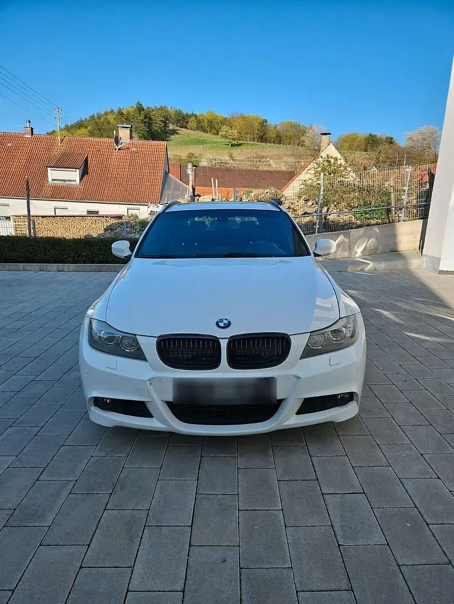 Gebraucht BMW 330 M Sport 245 PS (180 kW) 2012 Weiß Kombi