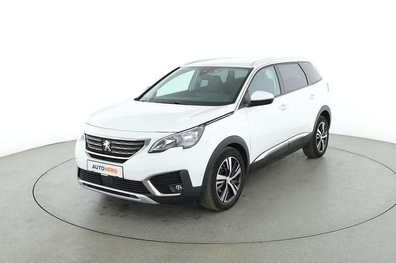 Weiß Gebraucht 2018 Peugeot 5008 Allure Van / Kleinbus | 23.660 € (Guter Preis) - Bild 1/3