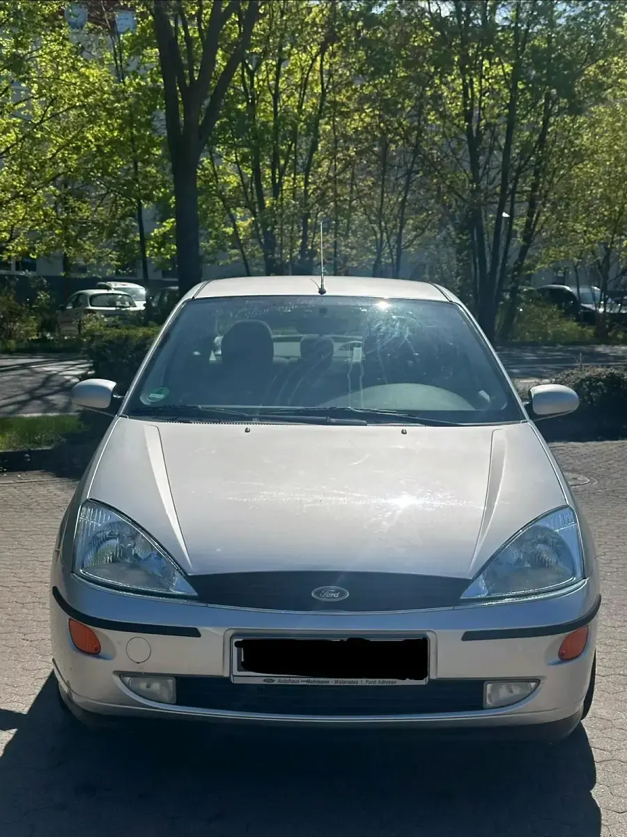 Gebraucht Ford Focus 101 PS (74 kW) 2002 Limousine