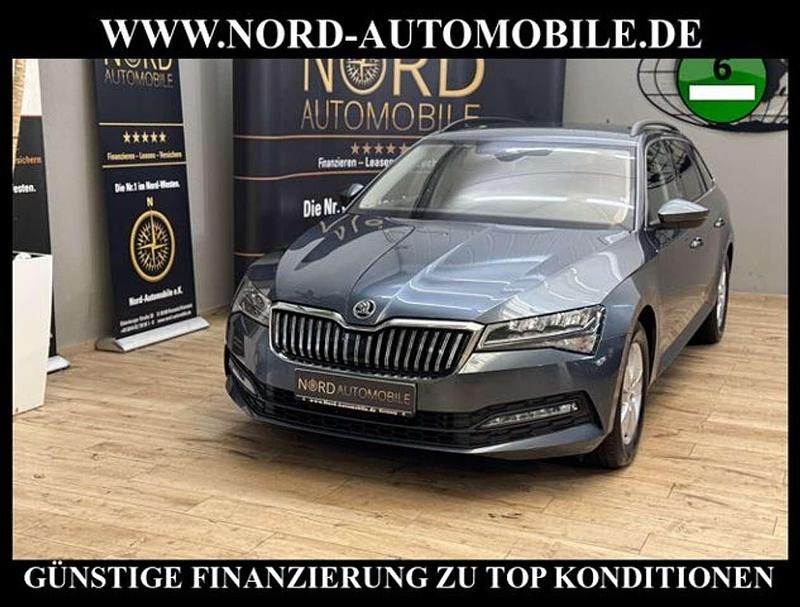 Quarzgrau metallic (metallic) Gebraucht 2021 Skoda Superb Ambition Kombi | 22.700 € (Fairer Preis) - Bild 1/3