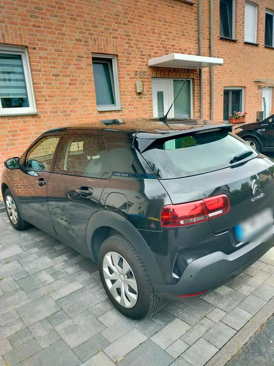 Gebraucht Citroën C4 99 PS (72 kW) 2018 Schwarz Limousine