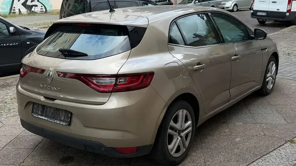 Gebraucht Renault Mégane III Experience 101 PS (74 kW) 2016 Gold Limousine