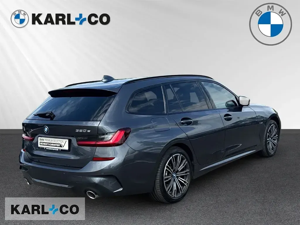 Gebraucht BMW 320 M Sport 163 PS (119 kW) 2022 Grau Kombi