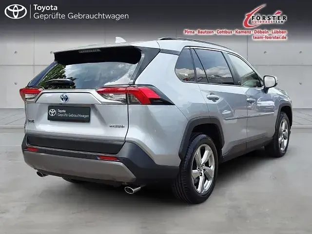 Gebraucht Toyota RAV4 Hybrid Team 218 PS (160 kW) 2020 Silber SUV