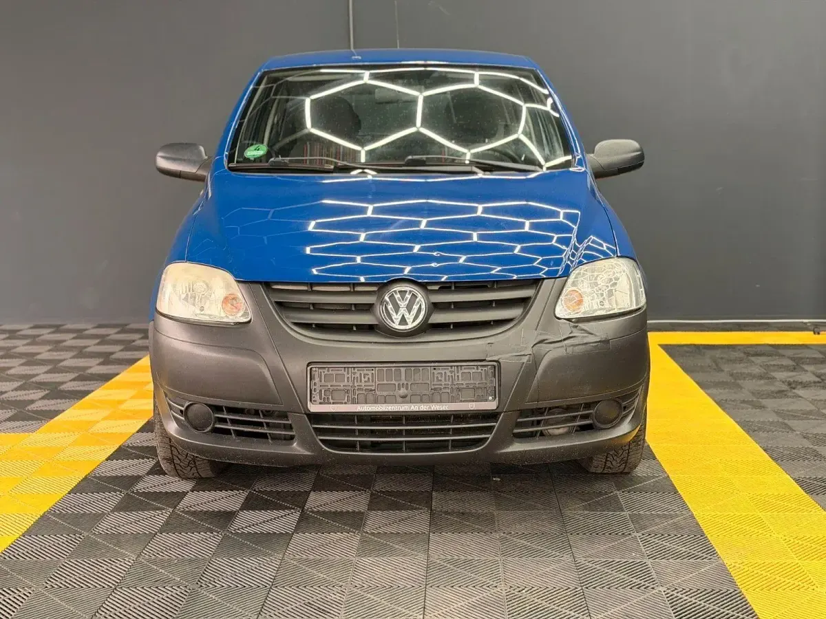 Second-hand VW Fox Basis 75 CP (55 kW) 2000 Albastru Hatchback