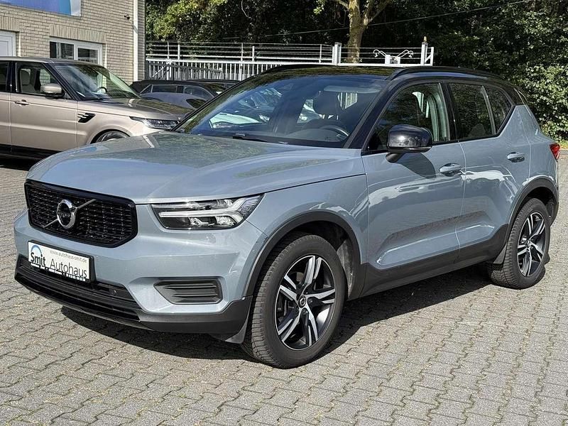 Thunder grey / metallic Gebraucht 2020 Volvo XC40 R-Design SUV | 28.500 € (Etwas zu teuer) - Bild 1/4