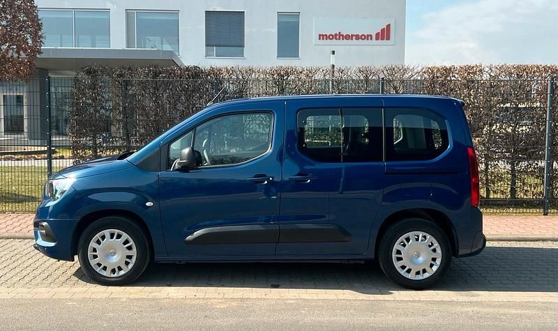 Gebraucht Opel Combo Life 102 PS (75 kW) 2022 Blau Kombi