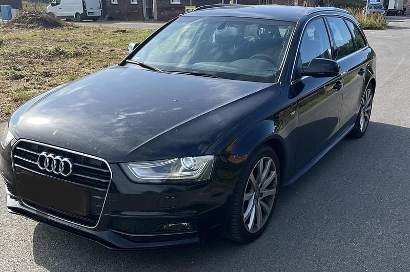 Schwarz Gebraucht 2014 Audi A4 Ambition Kombi | 13.900 € (Teuer) - Bild 1/4