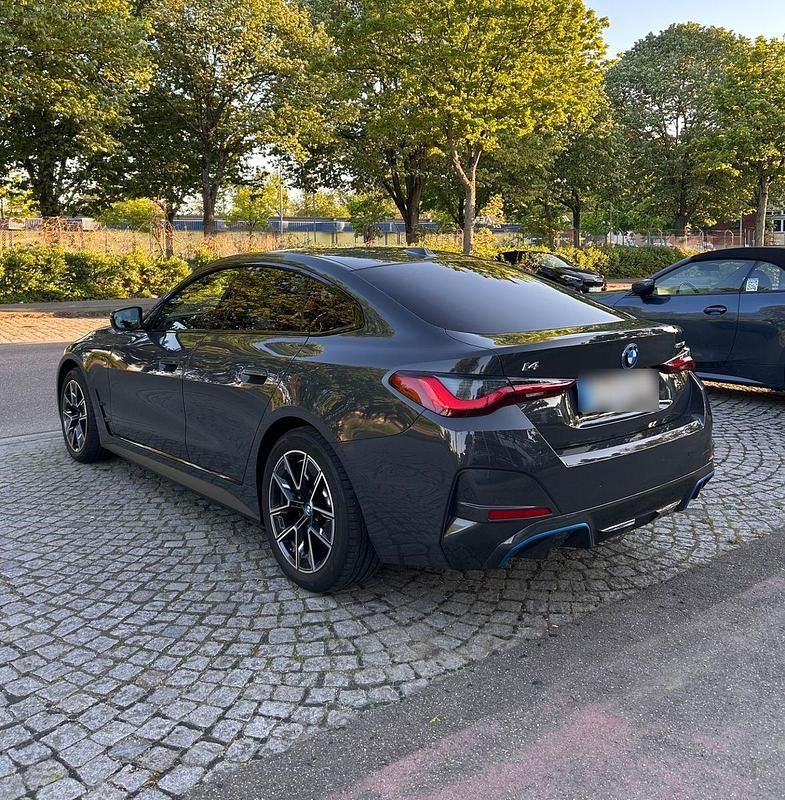 Gebraucht BMW i4 M Sport 250 kW (340 PS) 2024 Grau Limousine