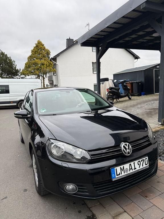 Gebraucht VW Golf VI Comfortline 105 PS (77 kW) 2010 Schwarz Kleinwagen