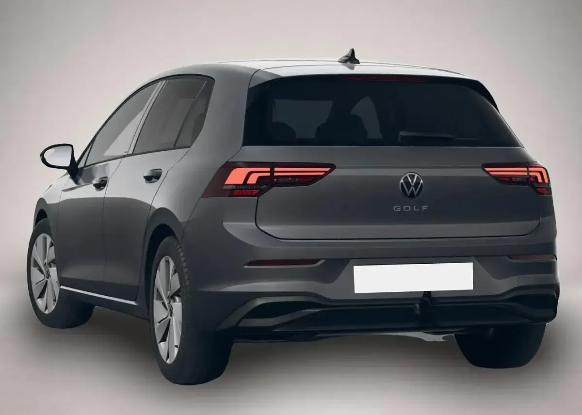 Neu VW Golf VIII 150 PS (110 kW) 2026 Manufacturer Limousine