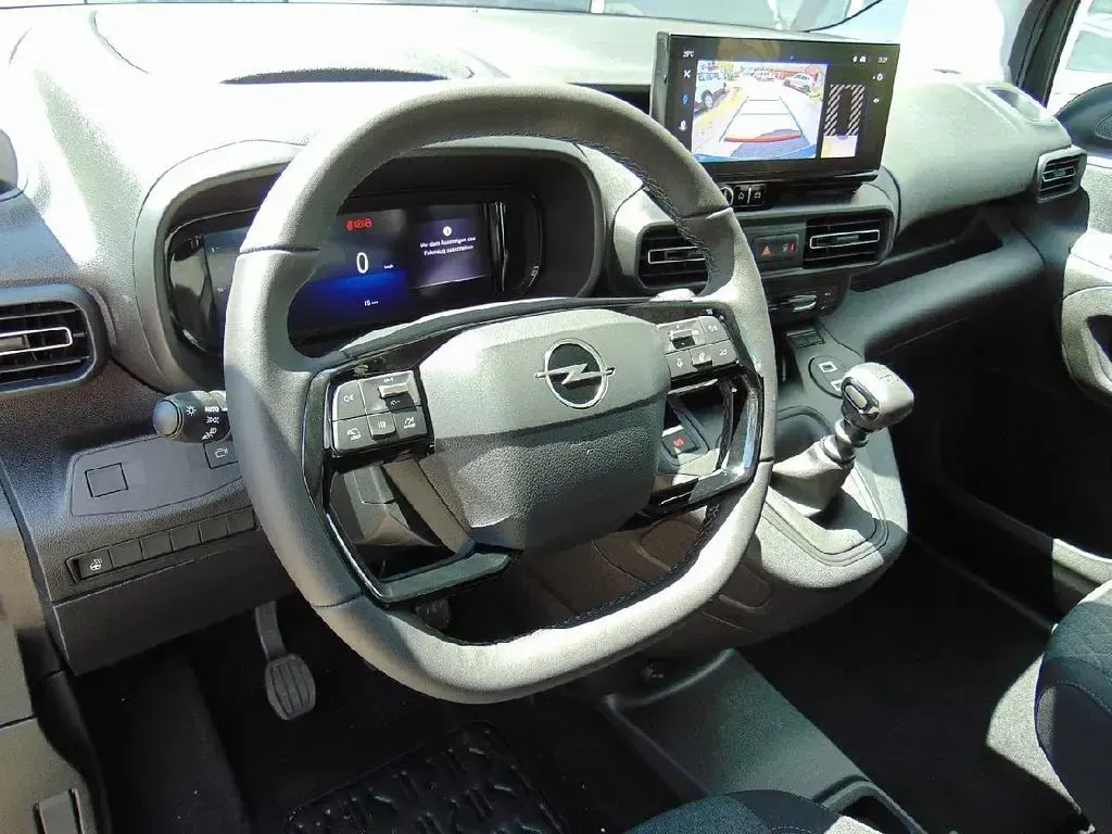 Neu Opel Combo Life Edition 102 PS (75 kW) 2026 Blau Van / Kleinbus