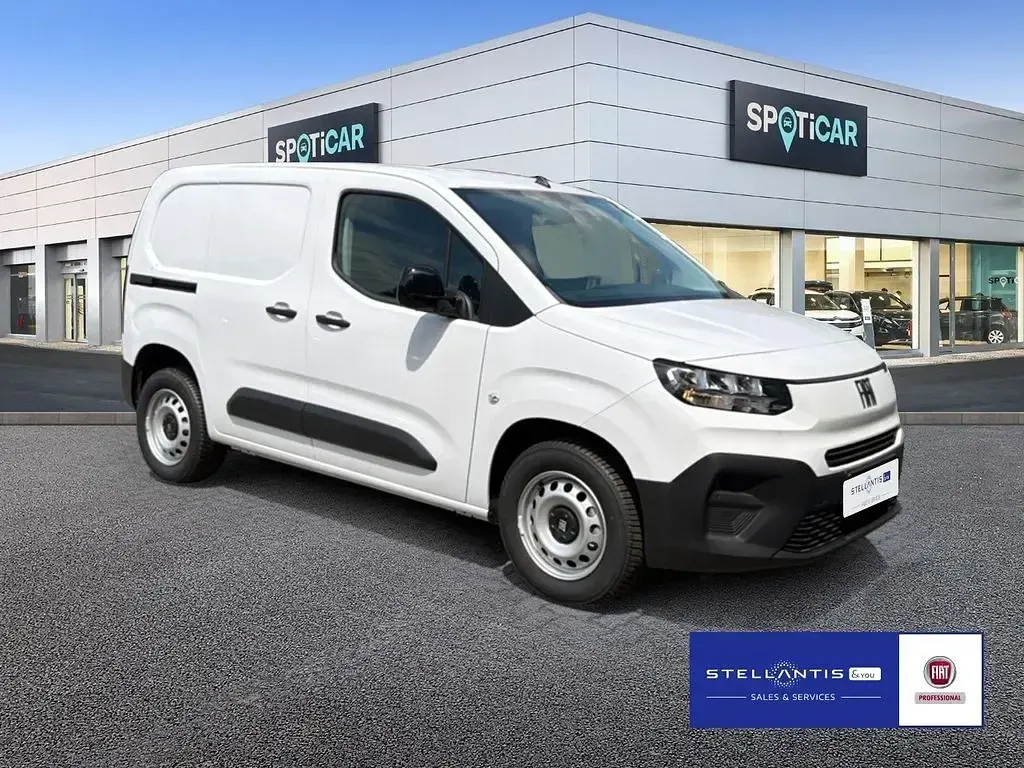 Neu Fiat Doblò 131 PS (96 kW) 2026 Weiß Van / Kleinbus