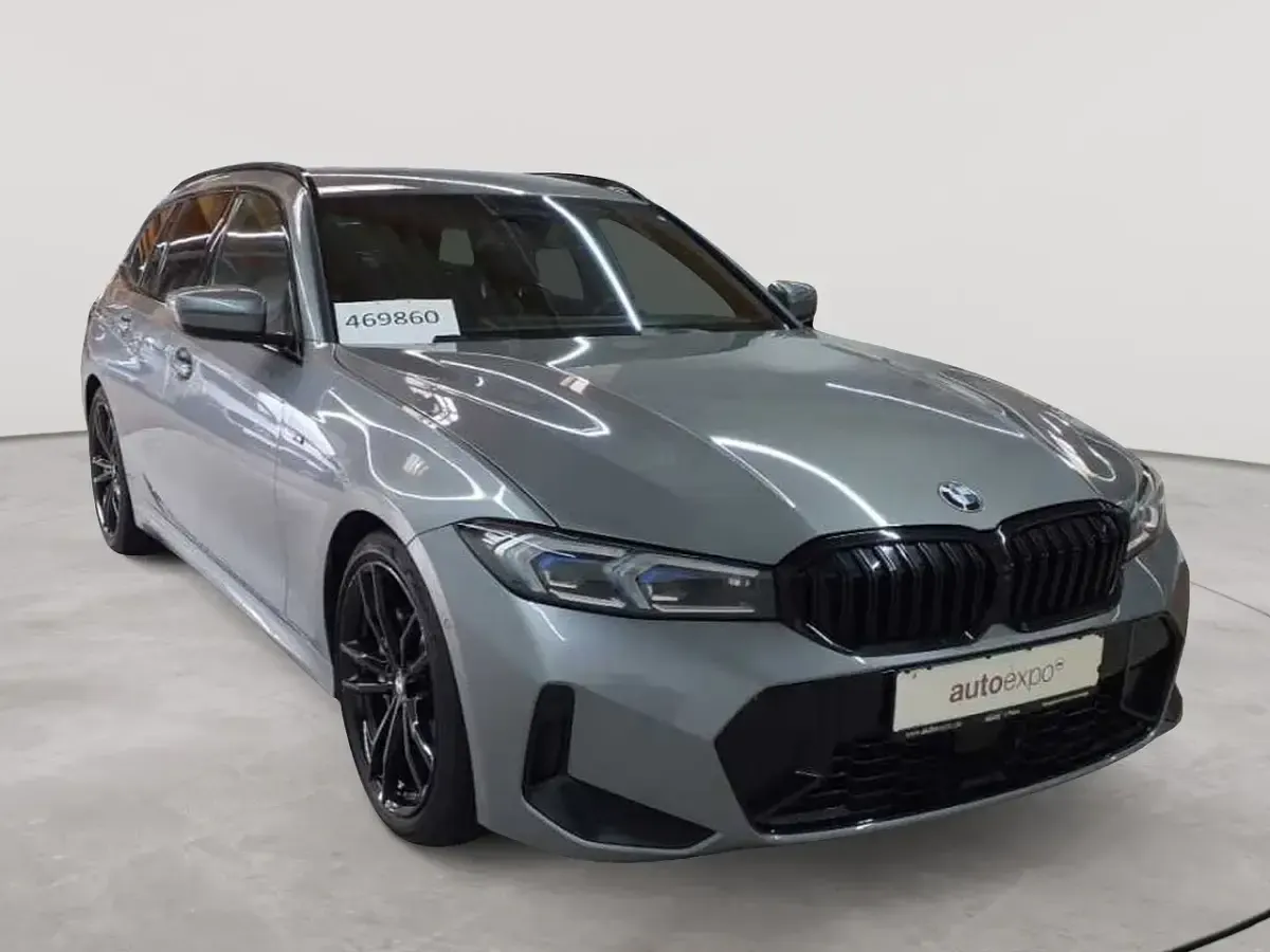 Gebraucht BMW 330 Sport Line 286 PS (210 kW) 2023 Kombi