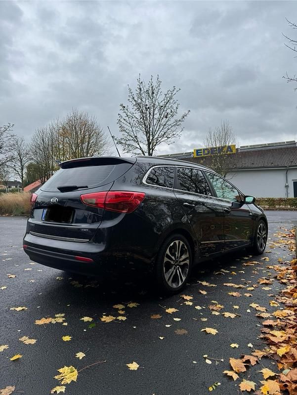 Gebraucht Kia Ceed 2012 Schwarz Kleinwagen