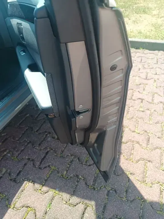 Gebraucht Mercedes E200 Elegance 136 PS (100 kW) 2010 Grau Limousine