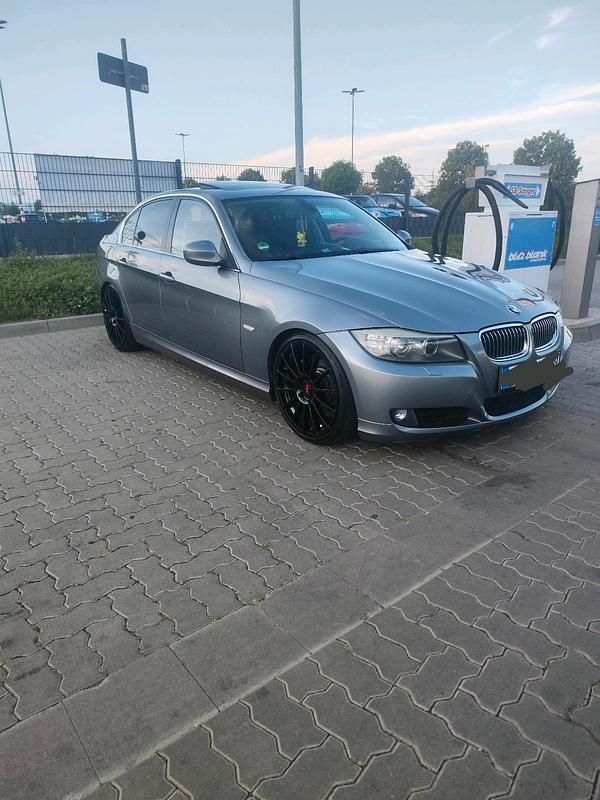 Gebraucht BMW 335 286 PS (210 kW) 2009 Grau Limousine