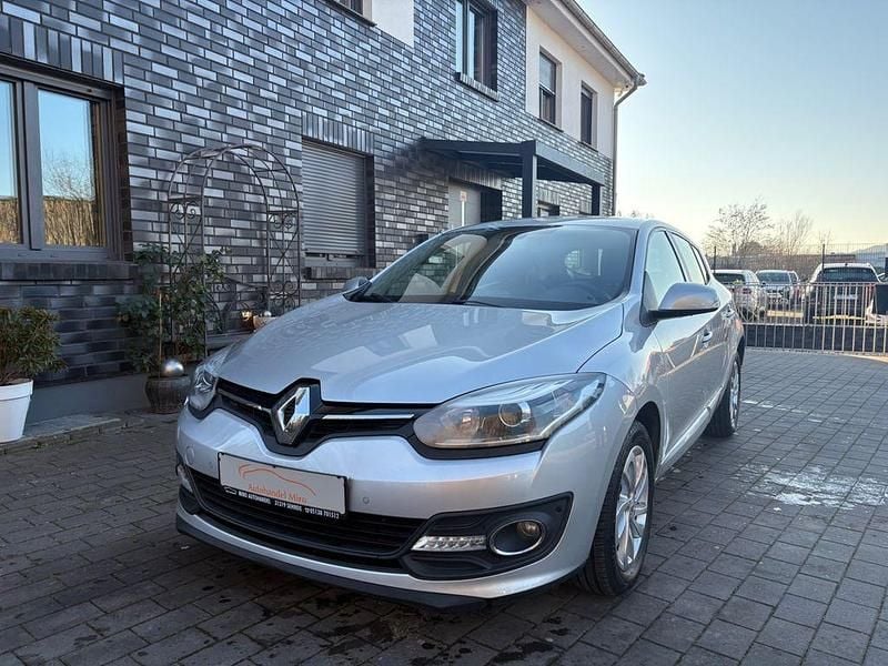 Grau Gebraucht 2014 Renault Mégane Initiale Paris Limousine | 4.899 € (Guter Preis) - Bild 1/4