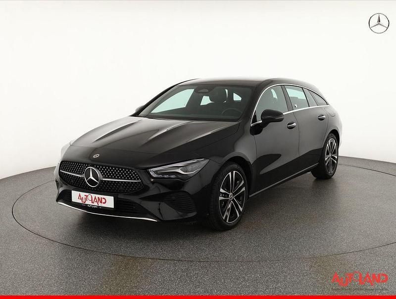 Schwarz Gebraucht 2024 Mercedes CLA220 Shooting Brake Kombi | 34.990 € (Fairer Preis) - Bild 1/4