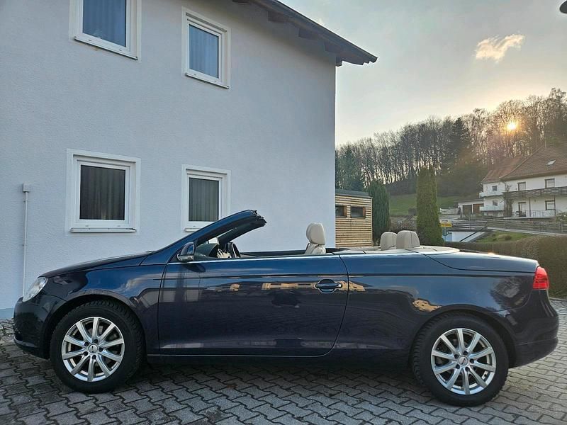 Gebraucht VW Eos 150 PS (110 kW) 2006 Blau Cabrio