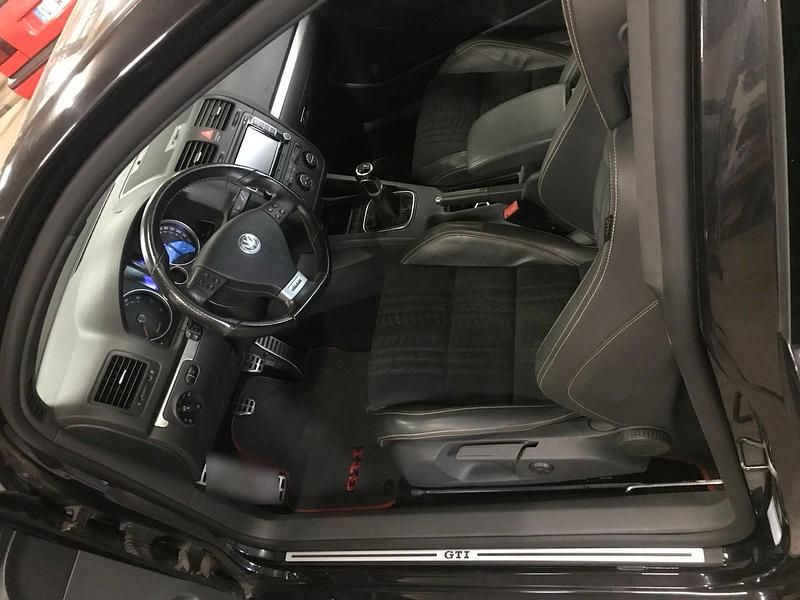 Gebraucht VW Golf VI GTI 305 PS (224 kW) 2008 Schwarz Kleinwagen