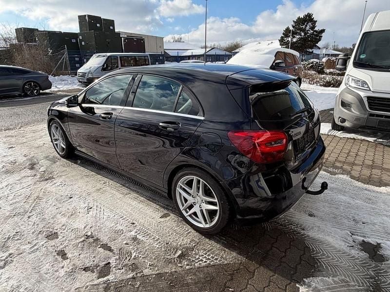Gebraucht Mercedes A200 136 PS (100 kW) 2017 Schwarz Limousine