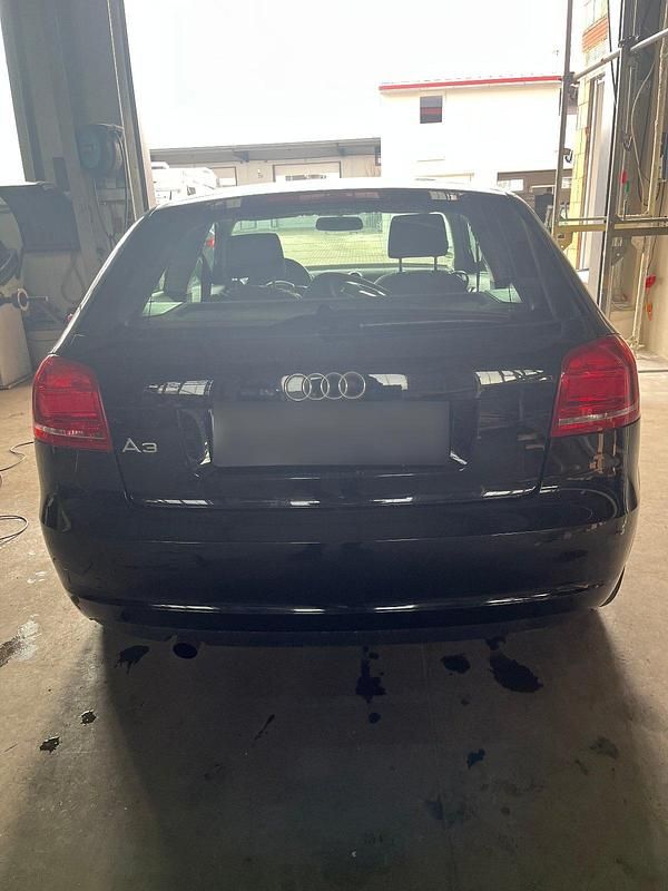 Second-hand Audi A3 102 CP (75 kW) 2009 Negru Hatchback