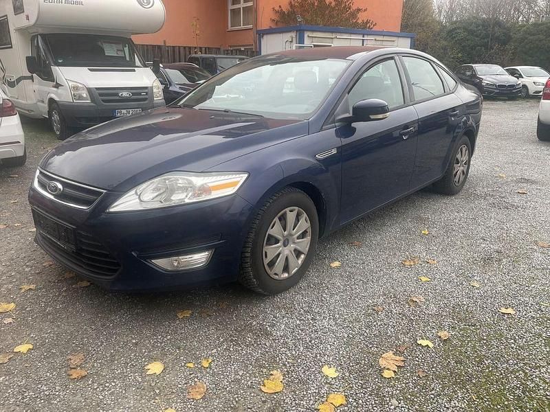 Beige Gebraucht 2013 Ford Mondeo Limousine | 2.950 € - Bild 1/4